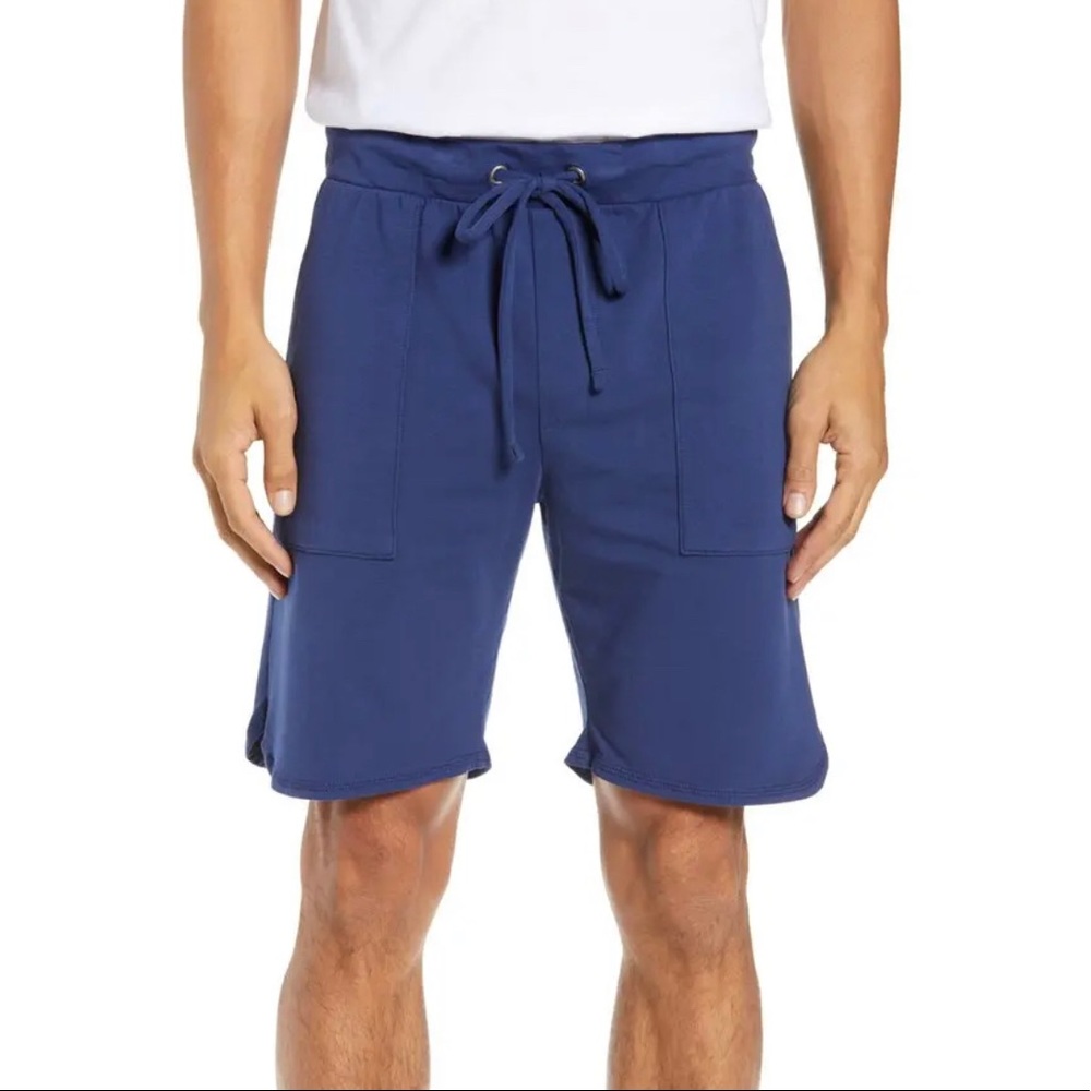 GOODLIFE Scallop Micro Terry Casual Shorts in Navy